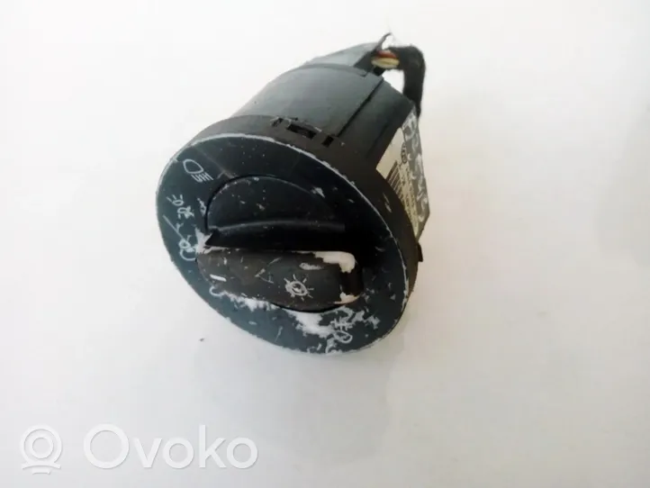 Volkswagen Tiguan Przełącznik świateł 1k0941431