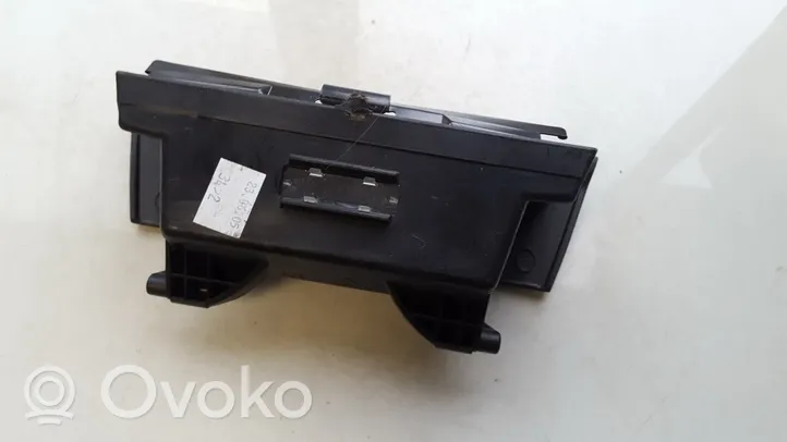 Toyota Corolla E120 E130 Auton tuhkakuppi 7411102060