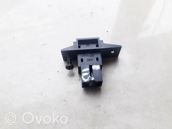 Renault Koleos I USB socket connector 280237S000