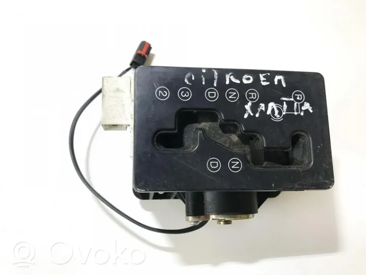 Citroen Xantia Отделка рычага переключения передач (пластиковая) 9633222180