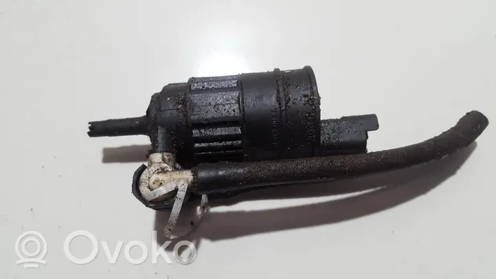 Renault Laguna I Windscreen/windshield washer pump 7700430702