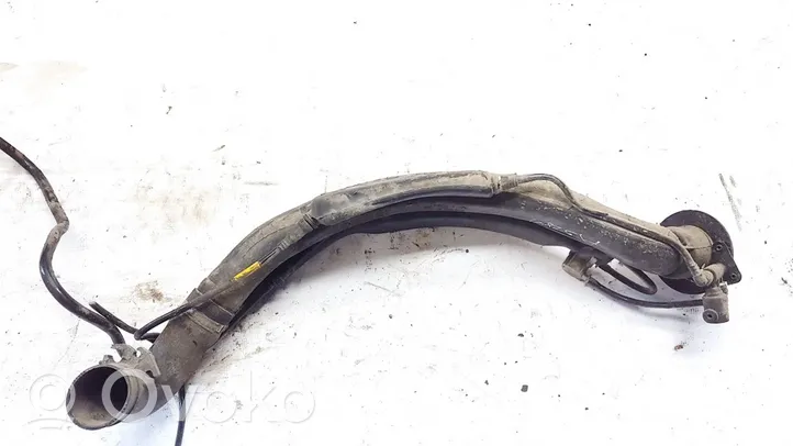 Citroen Xsara Tubo e bocchettone per riempimento serbatoio del carburante 9621835180