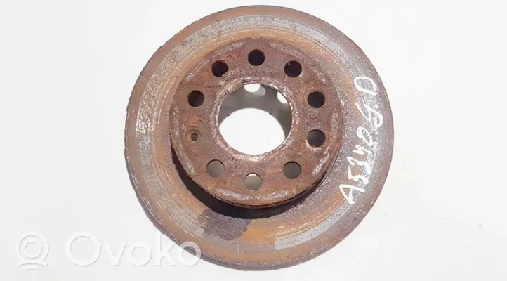 Volkswagen Caddy Rear brake disc neventiliuojamas