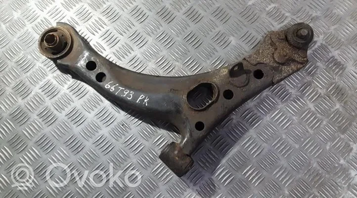 Toyota Carina T190 Braccio di controllo sospensione anteriore inferiore/braccio oscillante 