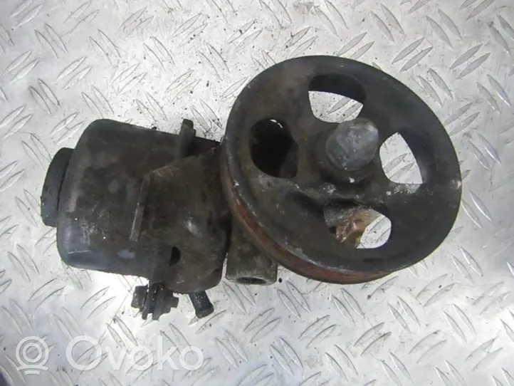 Subaru Legacy Pompe de direction assistée 