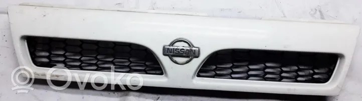 Nissan Sunny Griglia anteriore 