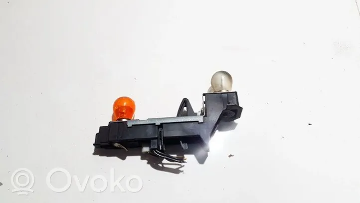 Volvo S70  V70  V70 XC Porte ampoule de feu arrière 9151646