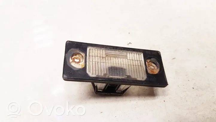 Volkswagen Bora Lampa oświetlenia tylnej tablicy rejestracyjnej 1J5943021
