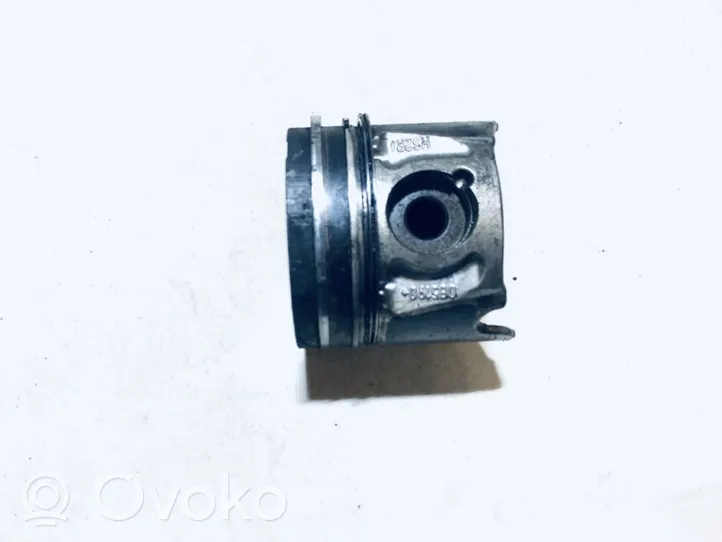 Ford Mondeo MK IV Piston 085190