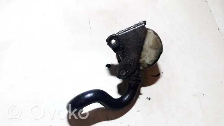 KIA Carens I Power steering fluid tank/reservoir 