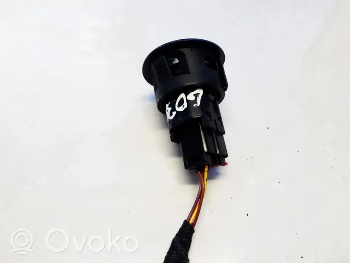 Ford Kuga II Bouton poussoir de démarrage du moteur AM5111584BAW