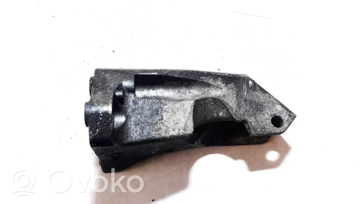 Mitsubishi Pajero Pinin Engine mounting bracket 