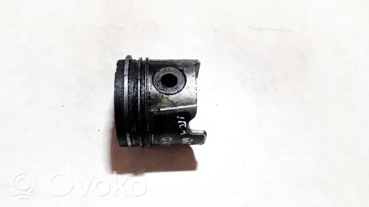 Citroen Xantia Piston 