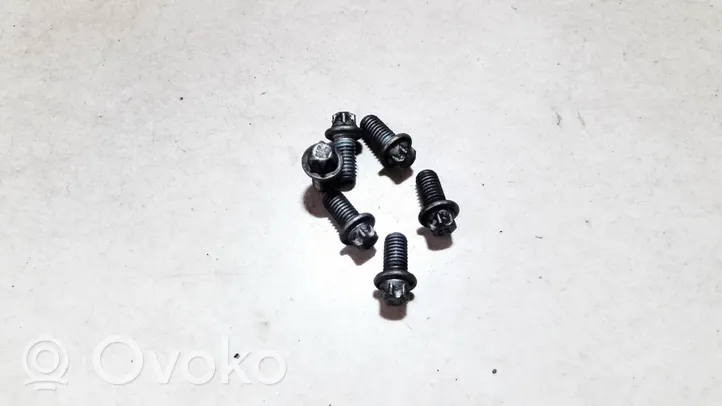 Mercedes-Benz C W203 Nuts/bolts 