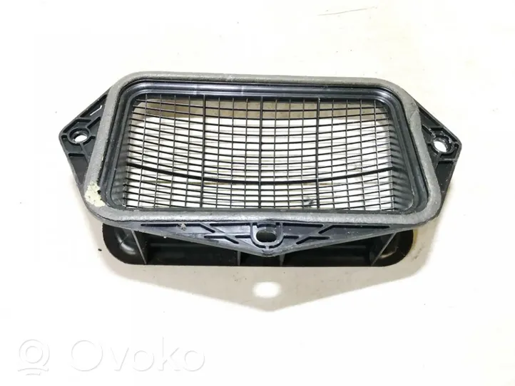 Volkswagen Jetta V Oro paėmimo kanalo detalė (-ės) 1k0815479b