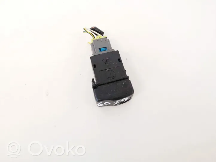 Subaru Outback Włącznik świateł przeciwmgielnych 