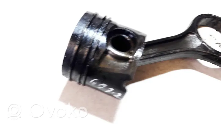 Jaguar XF Piston with connecting rod H288X