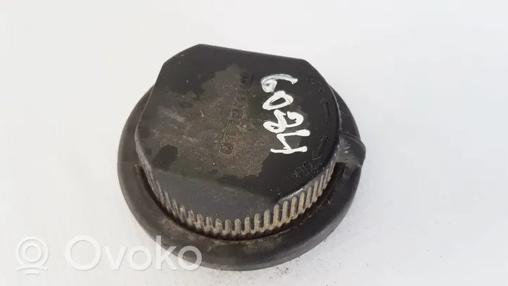 Alfa Romeo 156 Osłona żarówki lampy przedniej 38420749