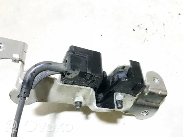 Volvo S60 Seat back rest lock catch 