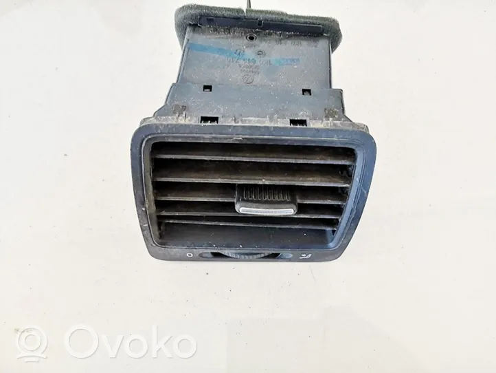 Volkswagen Golf V Griglia di ventilazione centrale cruscotto 1k0819710