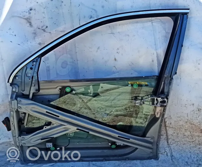 Volkswagen Jetta V Etuoven ikkunalasin kehys, coupe 