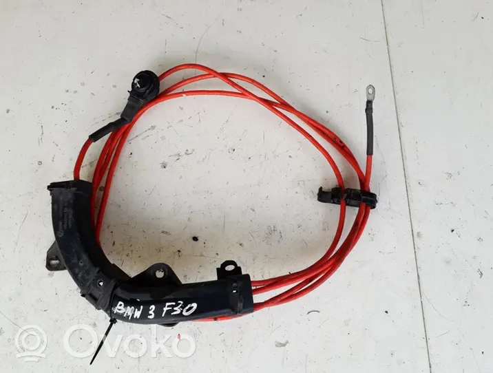 BMW 3 F30 F35 F31 Câble de batterie positif 61136928928