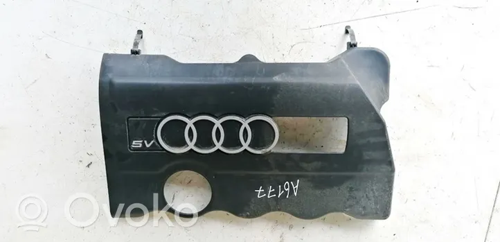 Audi A4 S4 B5 8D Variklio dangtis (apdaila) 058103724C