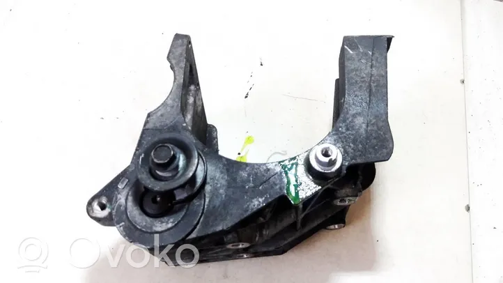 Ford Ka Engine mounting bracket a890190b