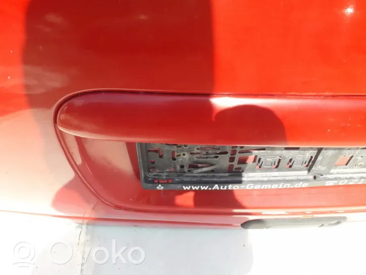 Chrysler Voyager Takaluukun rekisterikilven valon palkki 