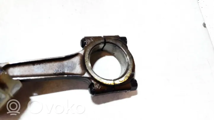 Citroen Xsara Piston with connecting rod 