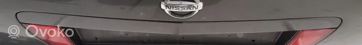 Nissan Primera Éclairage de plaque d'immatriculation 