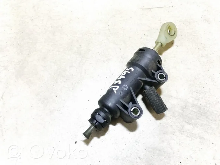 BMW 1 E81 E87 Główny cylinder sprzęgła 21526758