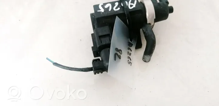 Skoda Fabia Mk1 (6Y) Zawór podciśnienia / Elektrozawór turbiny 1J0906627