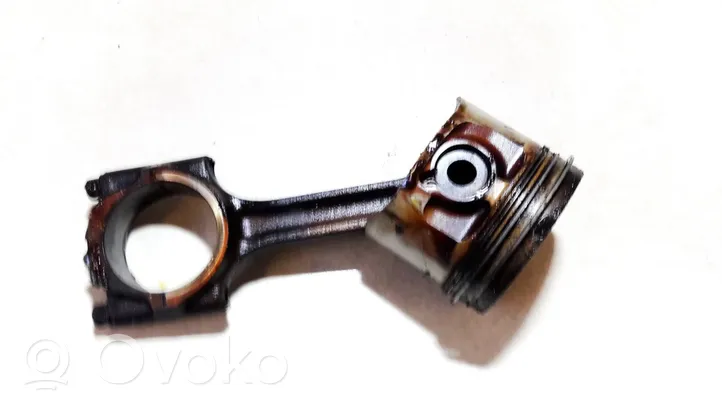 Volvo S70  V70  V70 XC Piston with connecting rod 