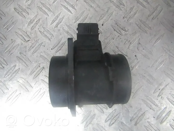 Renault Megane I Mass air flow meter 7700105010b