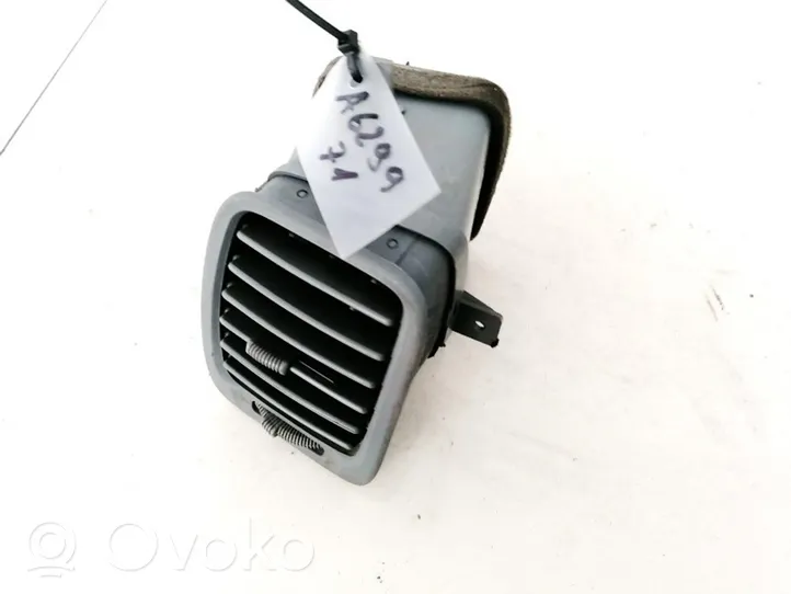 Hyundai Sonata Griglia di ventilazione centrale cruscotto 9746138000