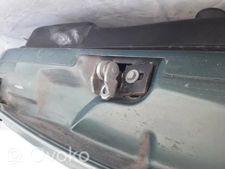 Opel Zafira A Takaoven pidätin 