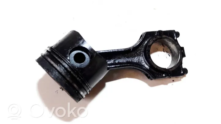 BMW 5 E34 Piston with connecting rod 989n