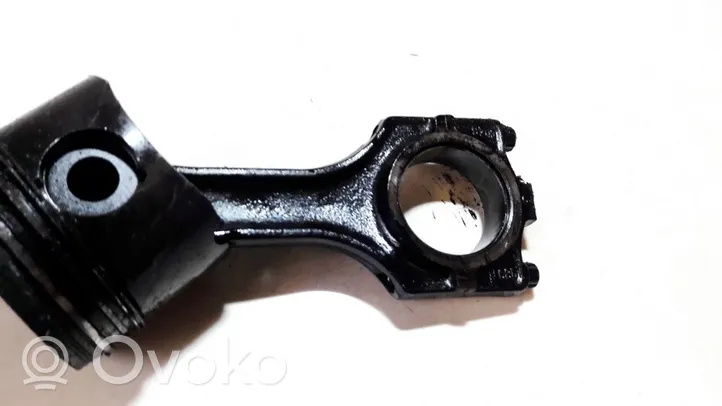 BMW 5 E34 Piston with connecting rod 989n