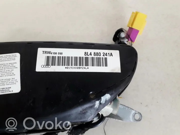 Audi A4 S4 B5 8D Sēdekļa drošības spilvens 8d0880241R