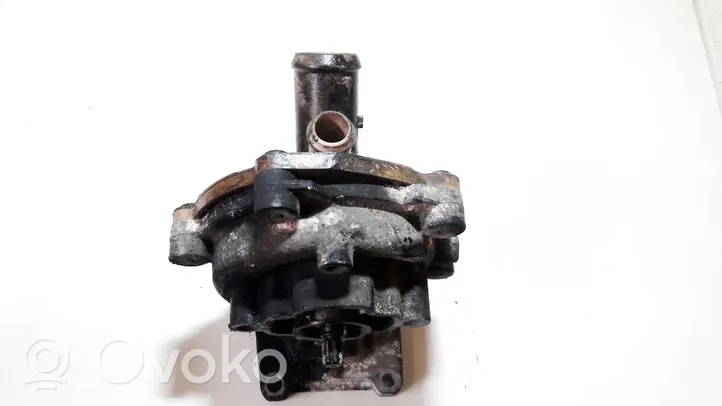 Ford Mondeo Mk III Bomba de agua xs7q8a578ae