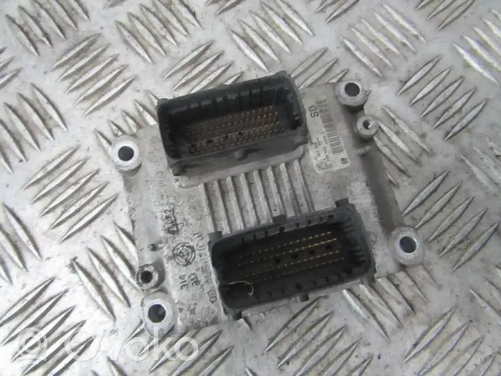 Opel Corsa C Sterownik / Moduł ECU 0261207962