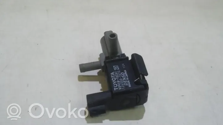 Toyota Corolla Verso E121 Turboahtimen magneettiventtiili 9091012257