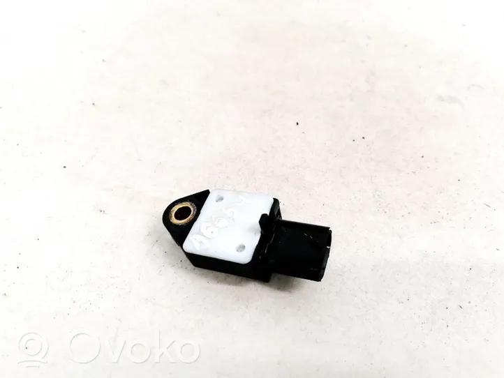 Toyota Avensis T250 Sensor impacto/accidente para activar Airbag 8983405020