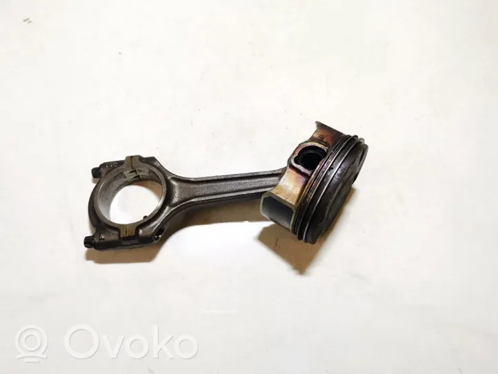 Opel Insignia A Piston with connecting rod 15c