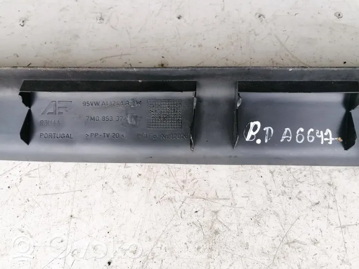 Volkswagen Sharan Front sill trim cover 7m0853372