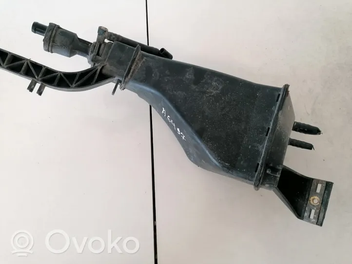 Audi A4 S4 B5 8D Aktīvā oglekļa (degvielas tvaiku) filtrs 8D0201803B