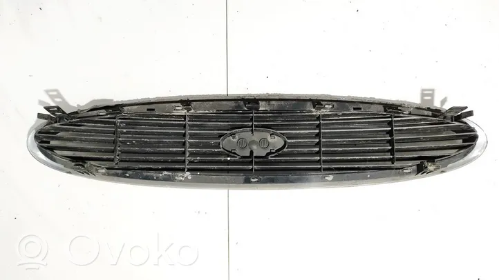 Ford Mondeo MK II Grille de calandre avant 