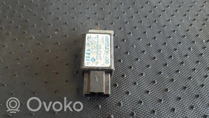 Nissan Primera Inne przekaźniki 2573189960