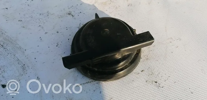 Audi 80 90 B3 Osłona żarówki lampy przedniej 4411108C